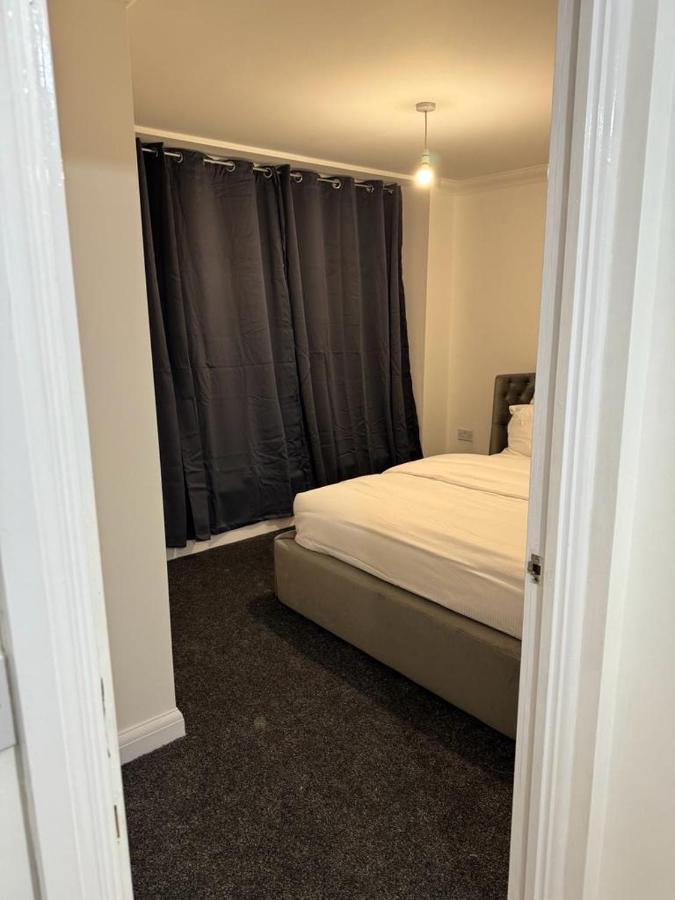 Luxury Apartments Dagenham Exterior foto